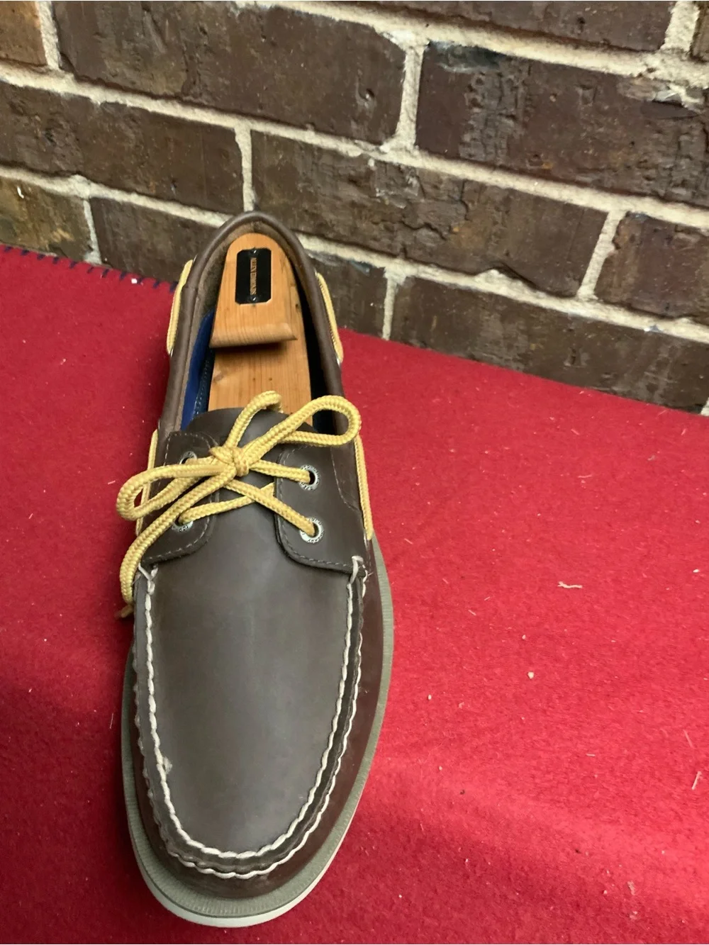 Men's Brown Leather Boat Shoe with Contrasting Tan Laces